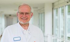 Dr. Gaevert, Leitender Oberarzt Orthopädie und Unfallchirurgie, St. Marien-Krankenhaus Berlin Doktor Gaevert, Leitender Oberarzt der Abteilung Orthopädie und Unfallchirurgie im Sankt Marien-Krankenhaus Berlin