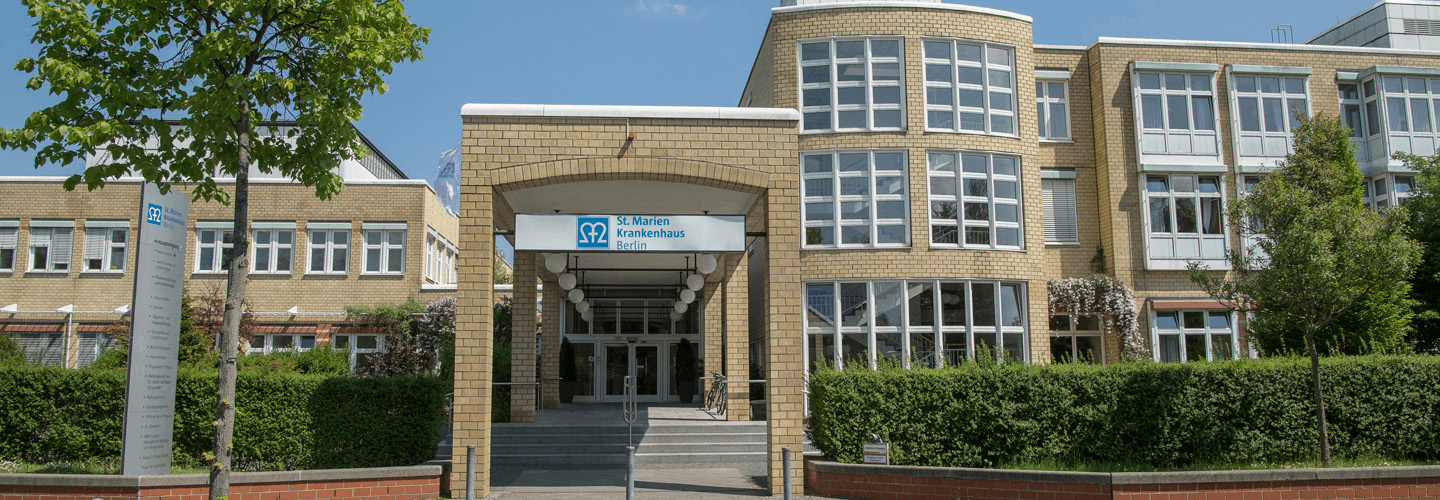 Fassade des St. Marien-Krankenhauses Berlin in der Gallwitzallee 123 in Berlin-Lankwitz