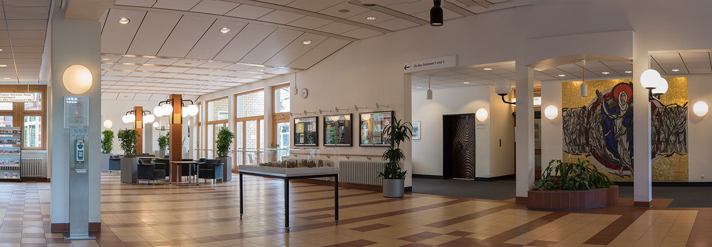 Blick ins Foyer des Sankt Marien-Krankenhauses in Berlin-Lankwitz